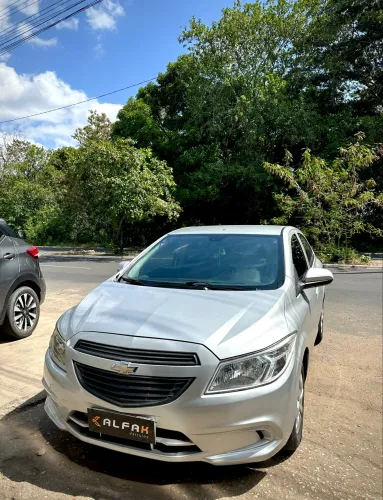 Chevrolet Onix JOY Hatch 1.0 8V Flex Mec. 4P 2017