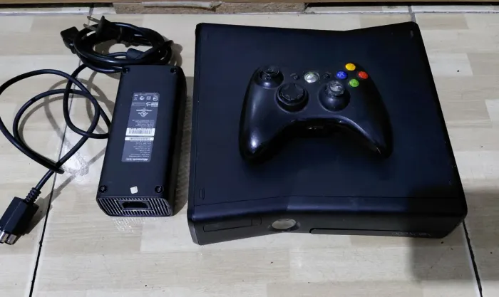 Xbox slim 360 peças ou conserto 149 reais nao baixo