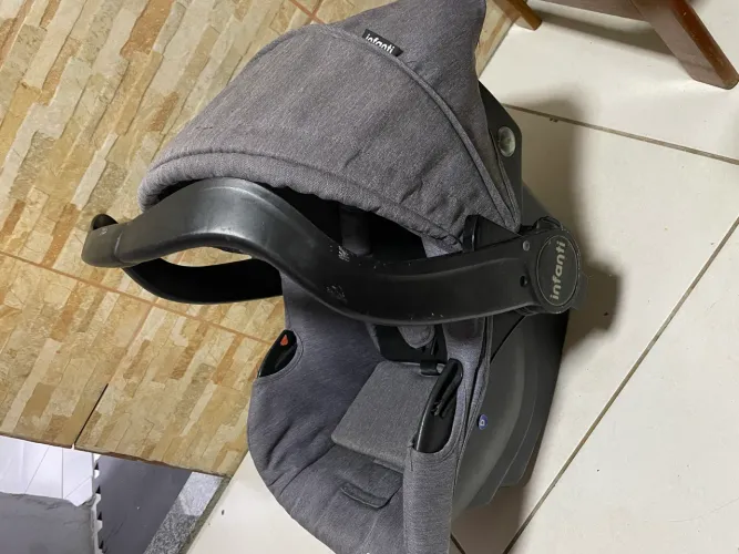 Carrinho Moises da infanti