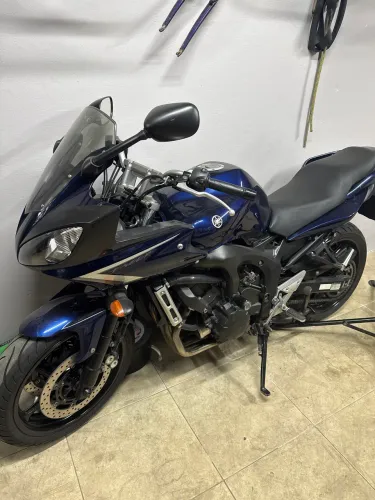 Yamaha Fazer FZ6 Carenada Papa Hornet