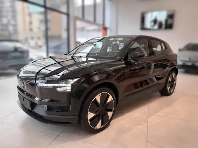 Volvo EX30 E60 Twin Ultra AWD 2026