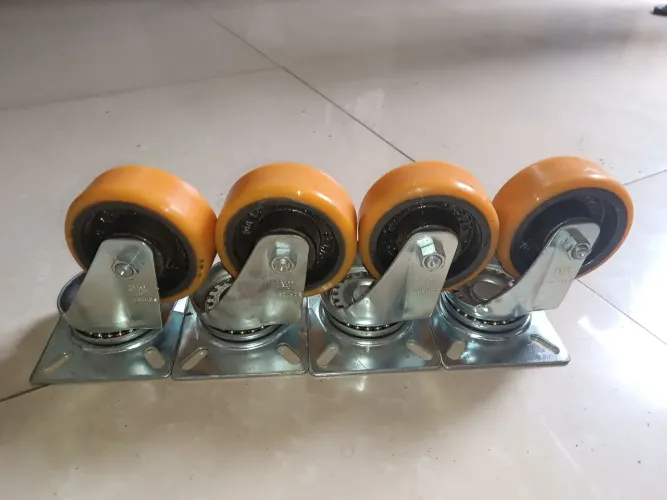 Rodízios conjunto com 4 peças. 4" polegadas, suporta 250 kg cada