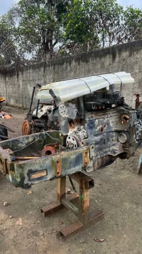 Peças de Trator New Holland (PEÇAS PARA DESMANCHE)