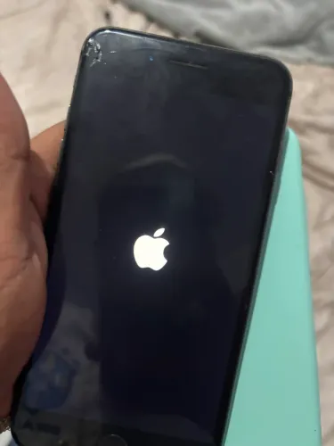 Vendo iPhone 8 Plus trinco na frente