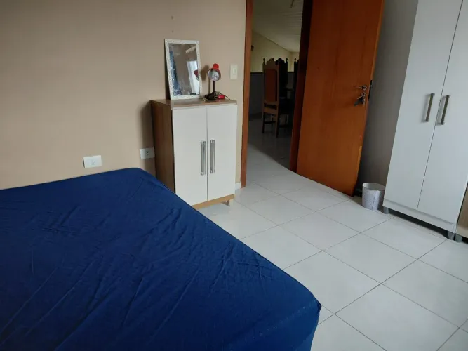 Aluguel de quarto para mulher