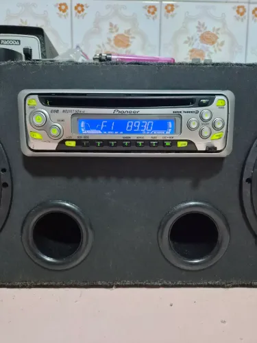 Aparelho pioneer DEH-1650 Super Tuner lll