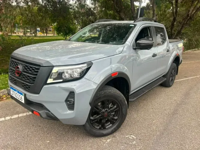 Nissan Frontier Pro4x CD 4X4 2.3 Bi-TB Die. AUT 2025