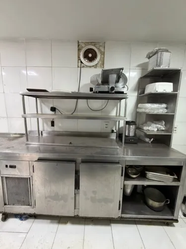 Vendo balcão refrigerado INOX
