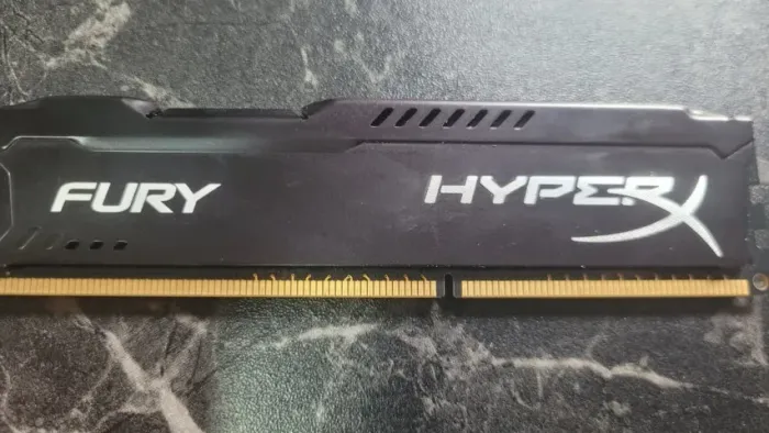 Memória RAM DDR3 8GB 1600MHZ