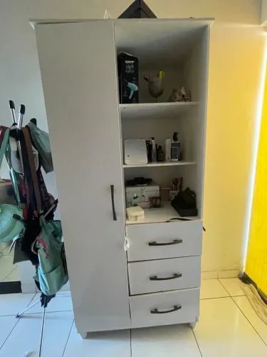 Guarda roupa solteiro