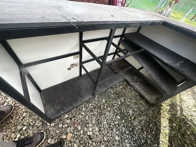 Estrutura de Mesa de Ferro