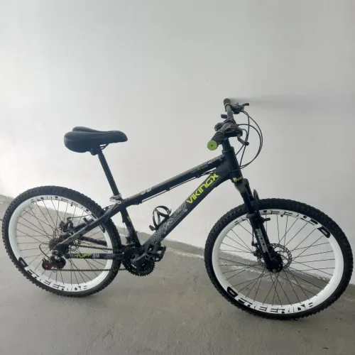 Vendo bike Vicking Truff 30 aro 26
