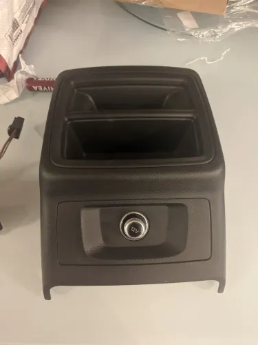 Moldura central traseira Audi A4