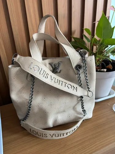 Uma bela de uma bolsa