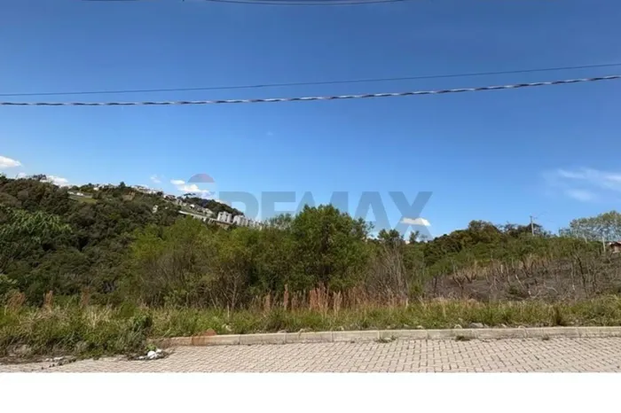 TERRENO AMPLO + VISTA ABERTA + LOCALIZAÇÃO ESTRATÉGICA - VILA OLÍMPIA - SÃO ROQUE - BENTO