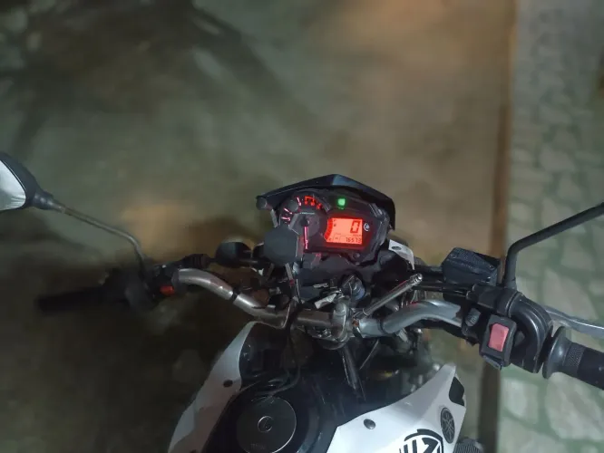 XTZ crosser 150cc , 2016   com 76 mil km, só pegar e andar.  Kit relação e pneus novos. 