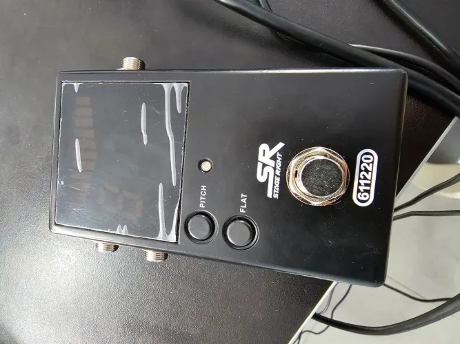 Pedal Afinador Stage Right Tuner (2 Saídas e Trubypass)