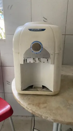 Bebedouro de mesa