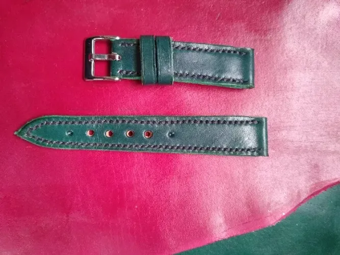 Pulseiras artesanais de couro