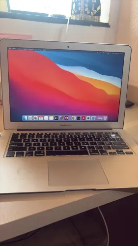 MacBook Air 13? 2017 | Core i5 | 8GB RAM | SSD 128GB