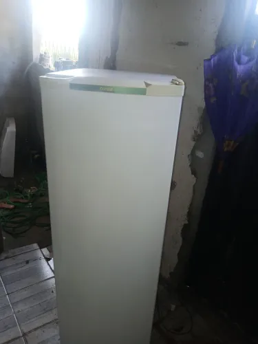 Geladeira consul toda boa com garantia de 6 meses e entrega gratis por 450