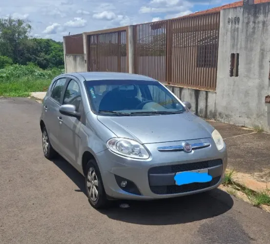 Fiat Palio Attractive 1.0 EVO Fire Flex 8V 5P 2013
