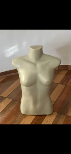 Manequim feminino busto - móveis de loja