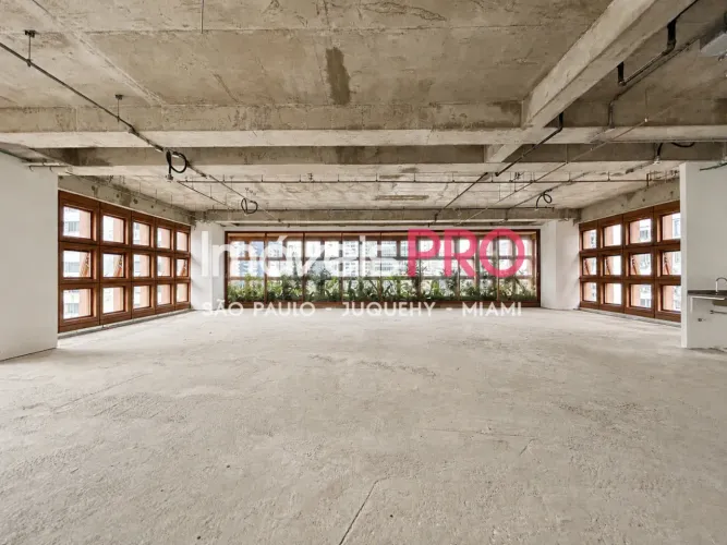 Laje com 620m² na Rua Amauri.
