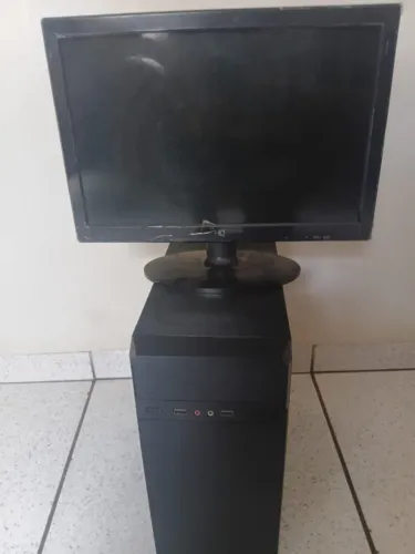 VENDO PC INTEL PROCESSADOR I5 2 GERAÇÃO 4G HD DE 1000TB WIN10 E MONITOR DE 15