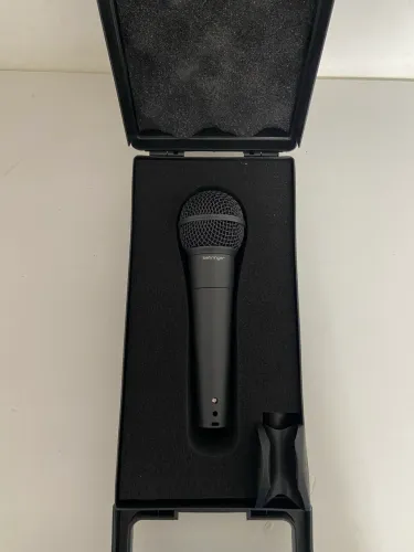 Microfone Dinâmico Behringer XM8500