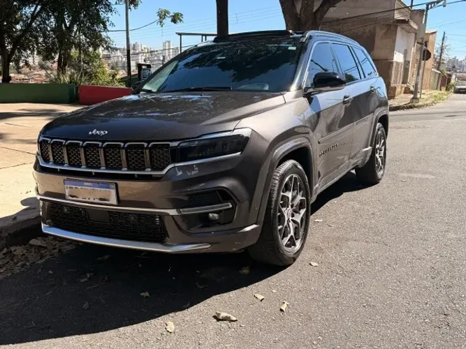 Jeep Commander Overland T270 1.3 TB Flex AUT 2024