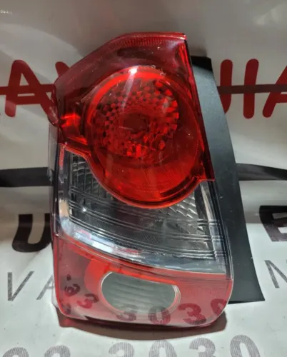 Lanterna etios Hatch fumê lado esquerdo 