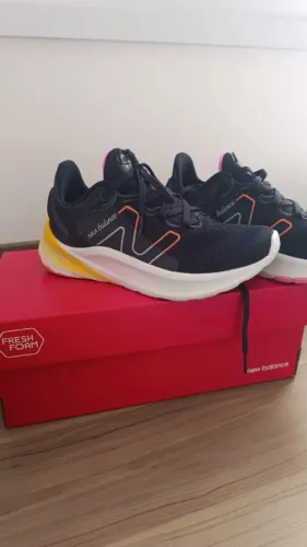 Tênis New Balance Roav v2, Feminino