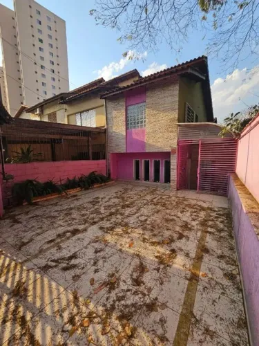 Casa à venda no Jaguaré, São Paulo - 4 dormitórios, 3 banheiros, 2 garagens