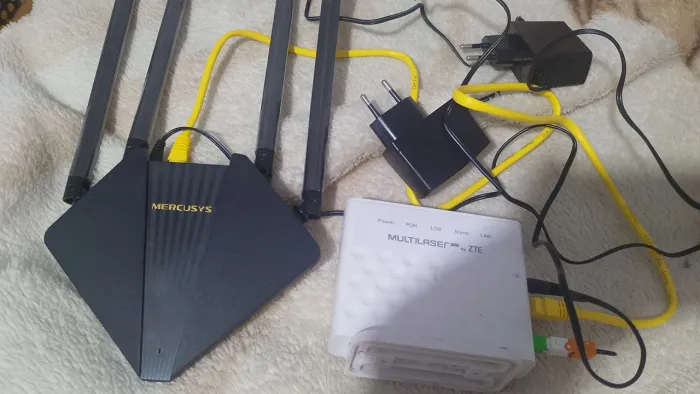 Vende-se modem