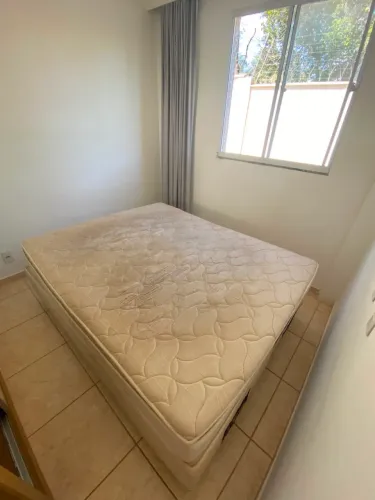 Cama Box Queen 