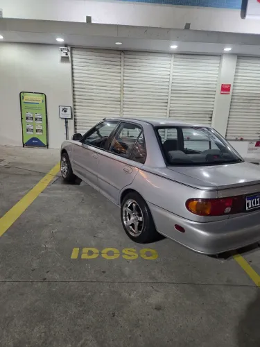 Mitsubishi Lancer LS 1.8 1993