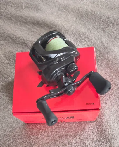 Carretilha Daiwa PR100 L