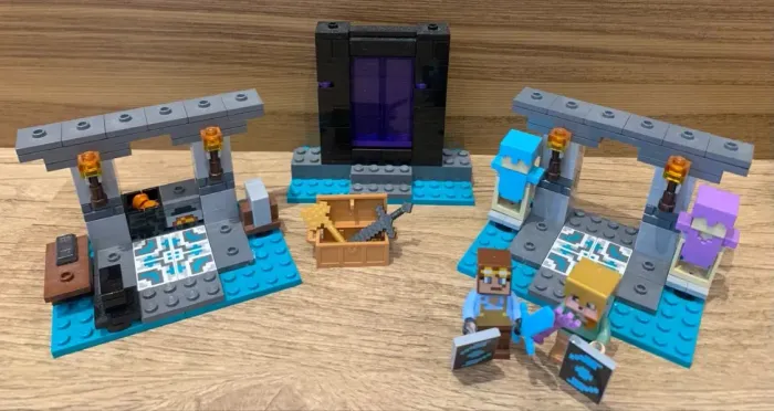 Lego Minecraft 21252