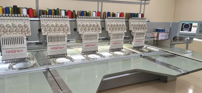 ? MÁQUINA DE BORDADO INDUSTRIAL NISEW - 12 CABEÇAS / 12 AGULHAS