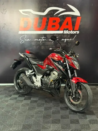 HONDA CB 300F 2025 
