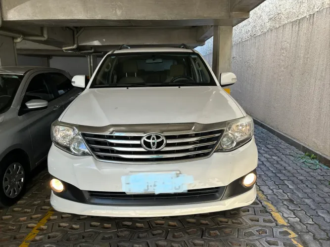 Toyota Hilux SW4 SR 4X2 2.7/2.7 Flex 16V Mec. 2015