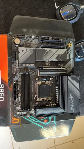 Placa-mãe Gigabyte B650 Gaming X AX V2 - DDR5