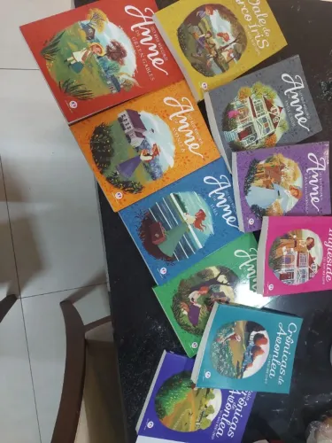 Coleção Anne de Green Gables completa + Crônicas de Avonlea (10 livros).?
