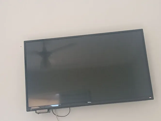 TV Philco 39 com aparelho de canais