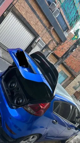 Som automotivo