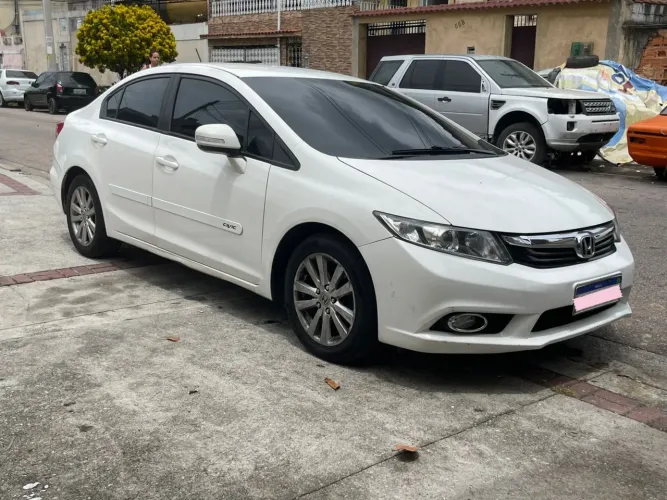 Honda Civic Sedan LXR 2.0 Flexone 16V Aut. 4P 2014