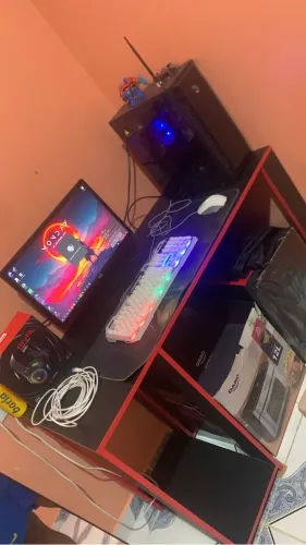 Pc completo+ mesa game+ headset novo