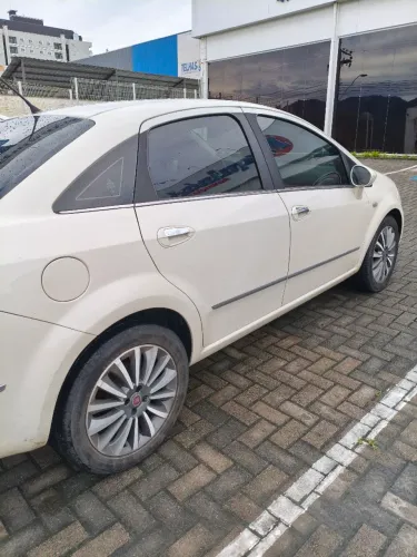 Fiat Linea Absolute 1.9/1.8 Flex Dualogic 4P 2015