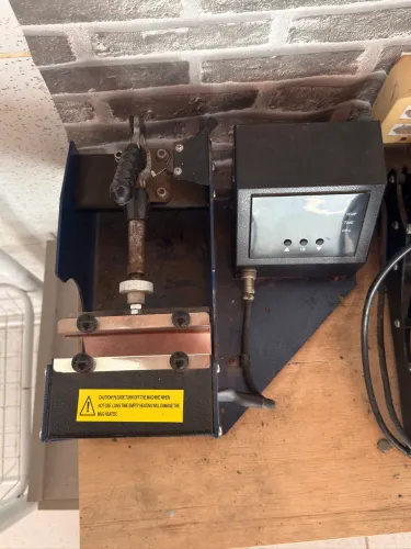 Prensa térmica para canecas